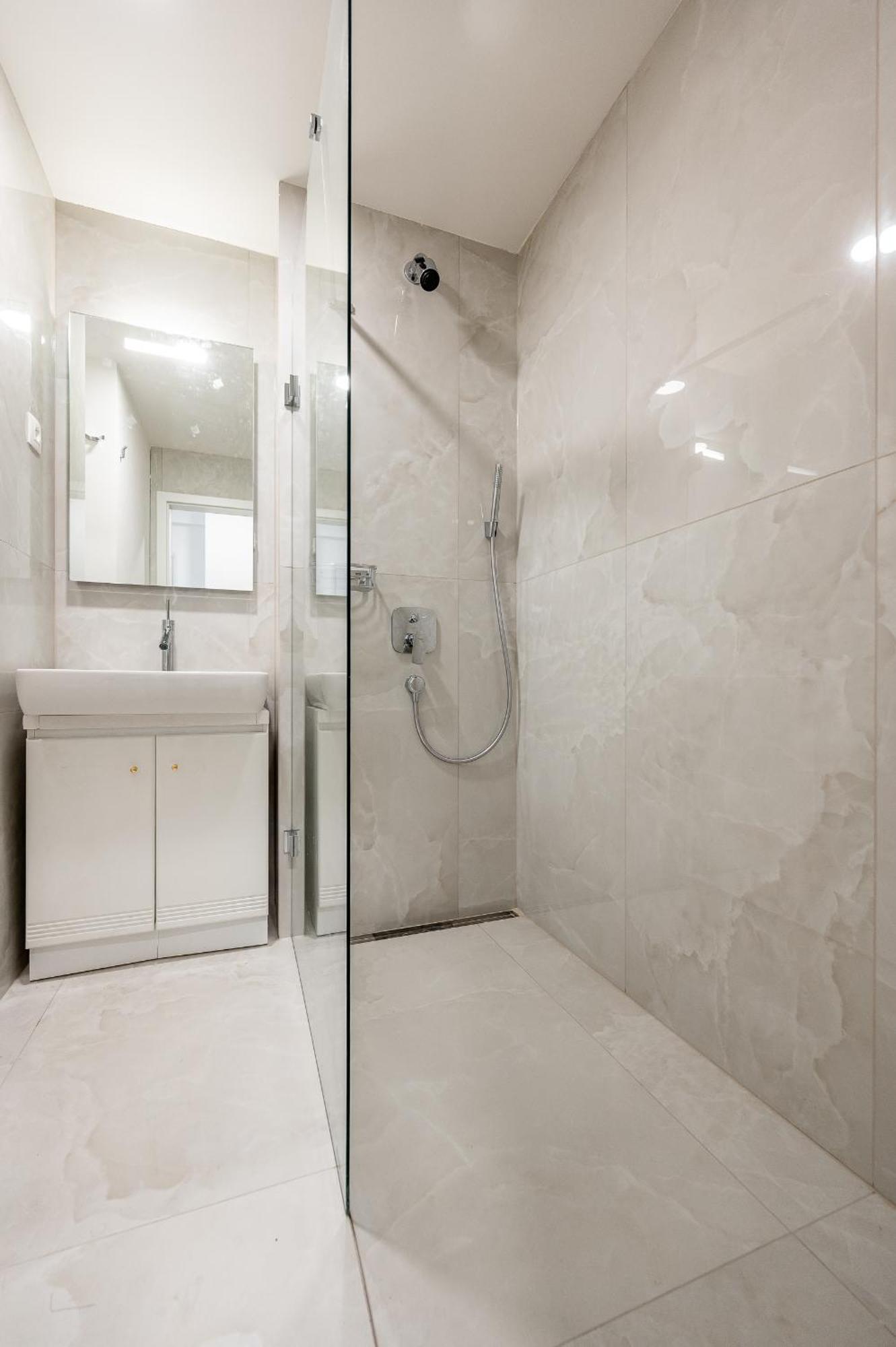 3 Room Private Flat Kosice City Center Fresh And New! المظهر الخارجي الصورة